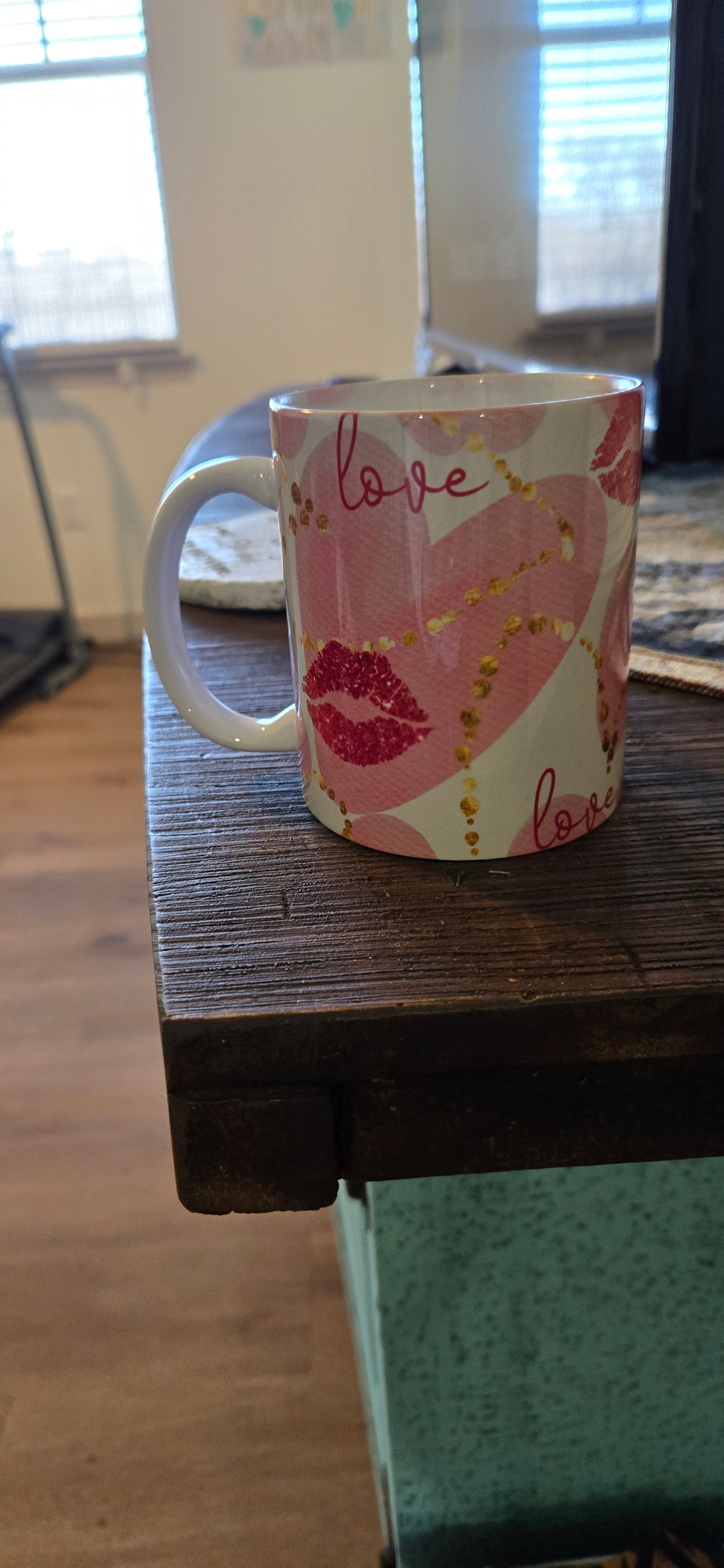 Love and kisses!